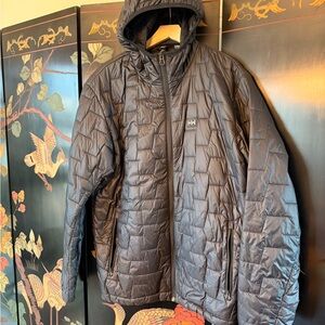 Helly Hansen Black Performance Jacket with Hood and Puffer Style